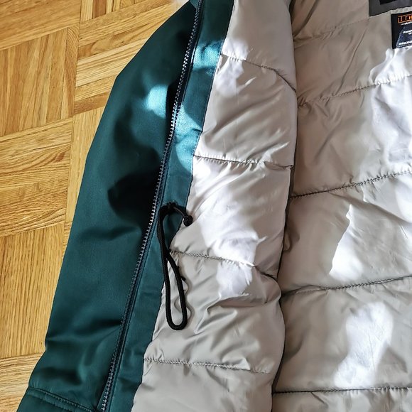 Hollister Green Utility Jacket with Faux Fur Hood - Picture 9 of 12